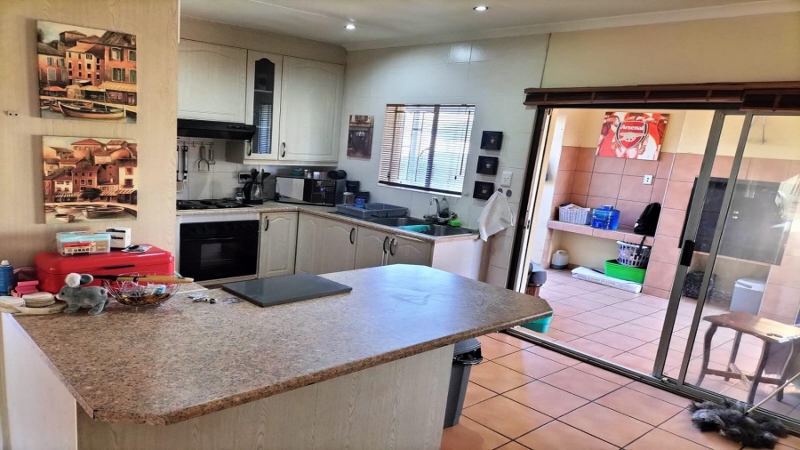 2 Bedroom Property for Sale in Vaalpark Free State